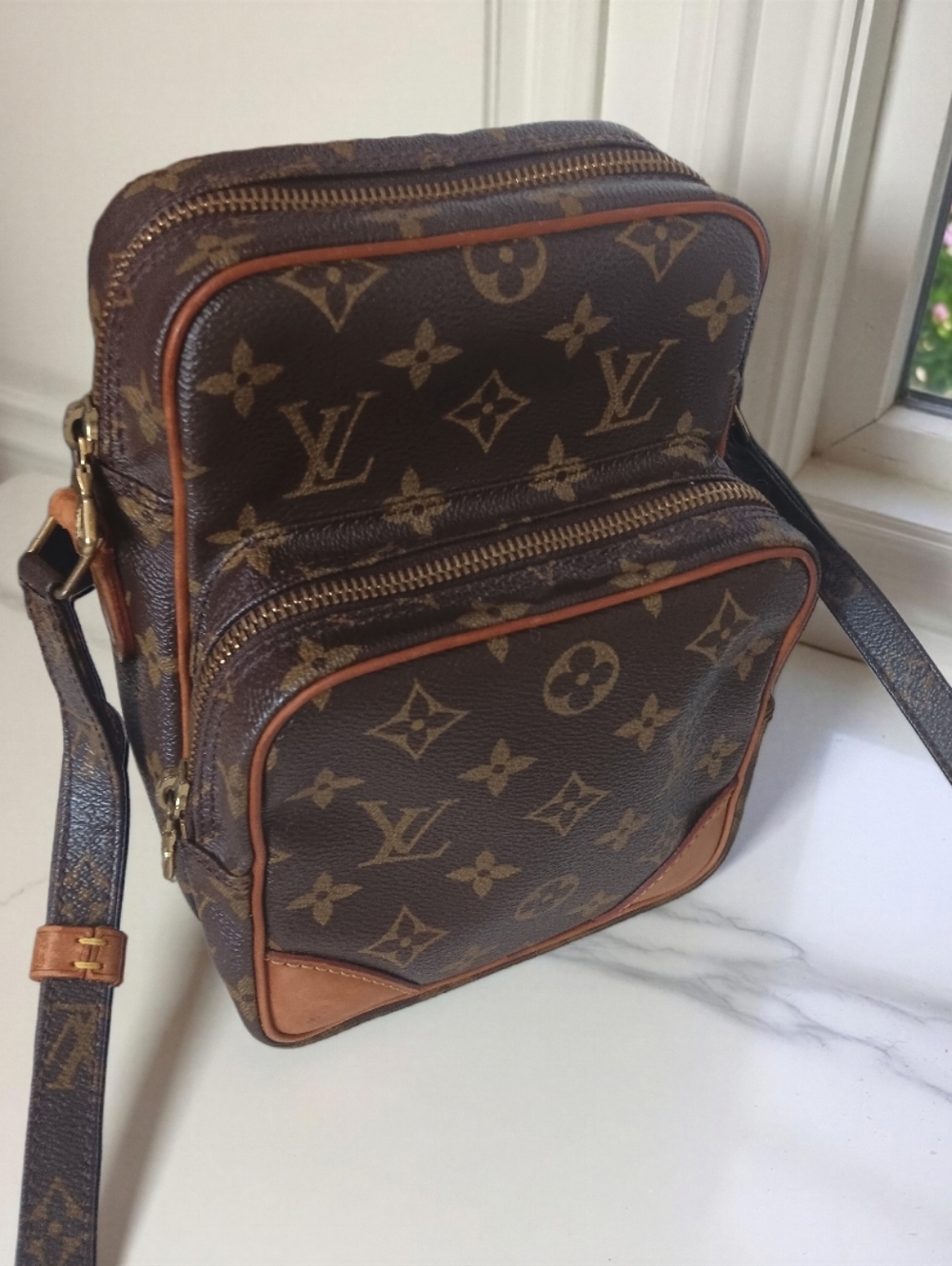 Louis Vuitton Monogram Amazon Crossbody Bag Vintage 1999 France - Picture 2 of 15